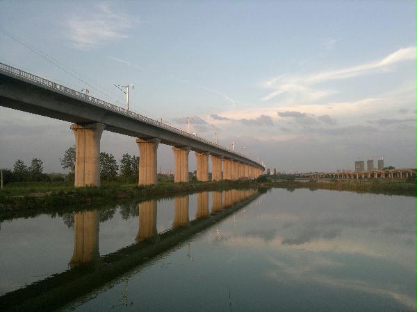 成渝鐵路采用松夏<a href='http://www.cnsspv.com.cn/' target='_blank'><u>空氣彈簧</u></a>